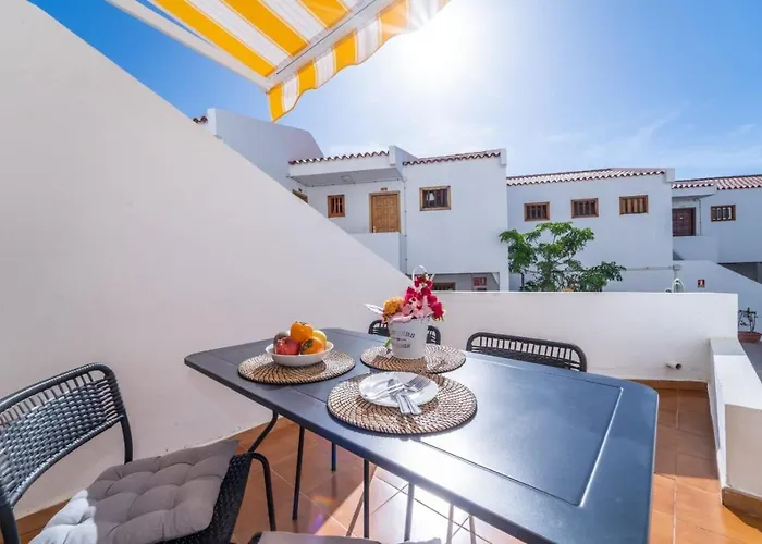 1013 Studio Garden City